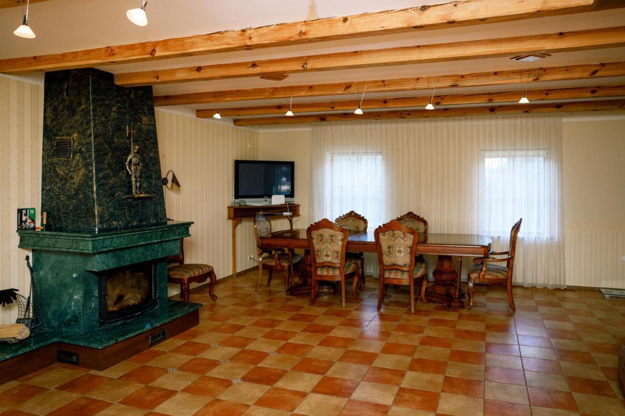 Bash Village House Ventspils Exterior foto